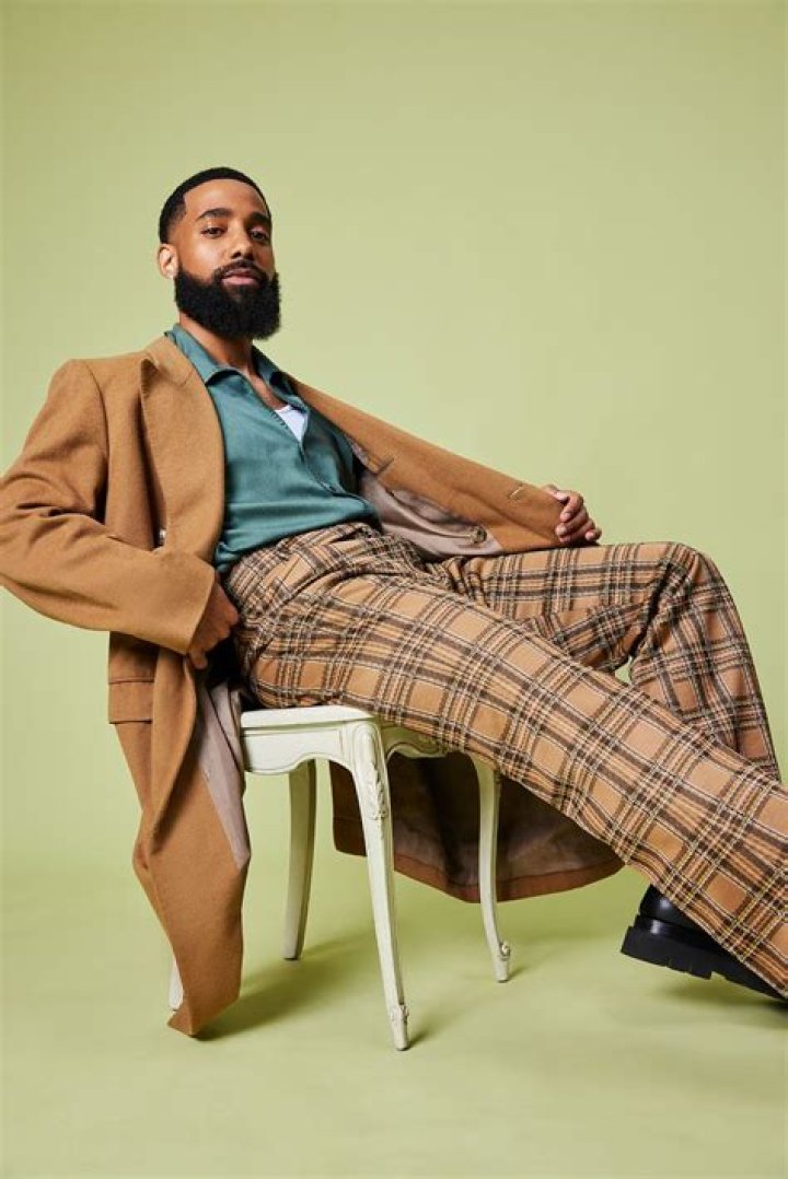 Is Philemon Chambers Gay In Real Life? Sexuality and Height, How Tall Is He?