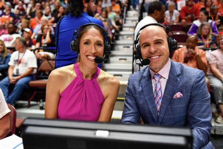 Is Rebecca Lobo Gay? Salary, Children And Married Life Exposed