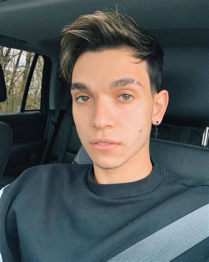 Ivanita Lomeli Biography: Net Worth, Boyfriend, Age, House, TikTok, Wikipedia, Height, YouTube, Pictures
