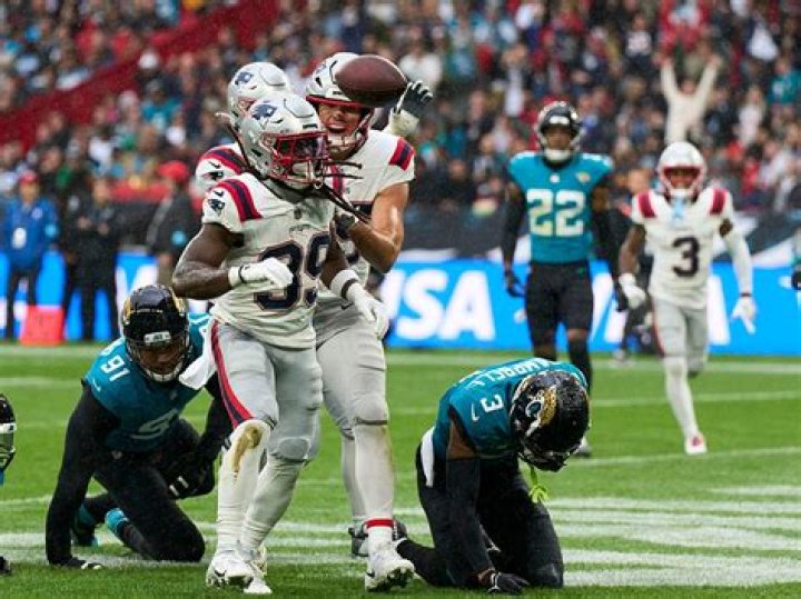 JaMycal Hasty Parents: Everything On 49ers Running Back