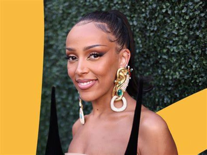 Jazzy Mulani | Bio, Age, Net Worth, Relationship, Career
