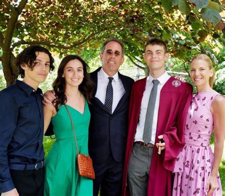 Jessica Seinfeld – Bio, Age, Net Worth, Facts about Jerry Seinfeld Wife