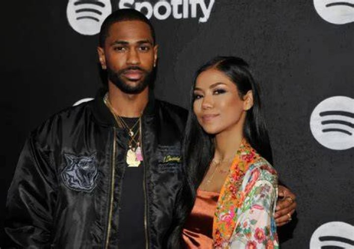 Jhene Aiko Biography – Facts, Age, Net Worth, Ethnicity, Parents, Husband, Boyfriend, Dating, Height
