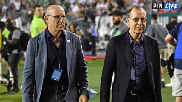 Joel Glazer Biography, Wikipedia, Net Worth, Wife and Family: Meet Wife Angela Glazer