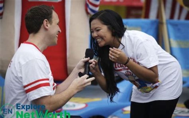 Joey Chestnut Wiki, Biography, Eating Hot Dogs, Age, Weight, Parents, Wife, Net Worth & More