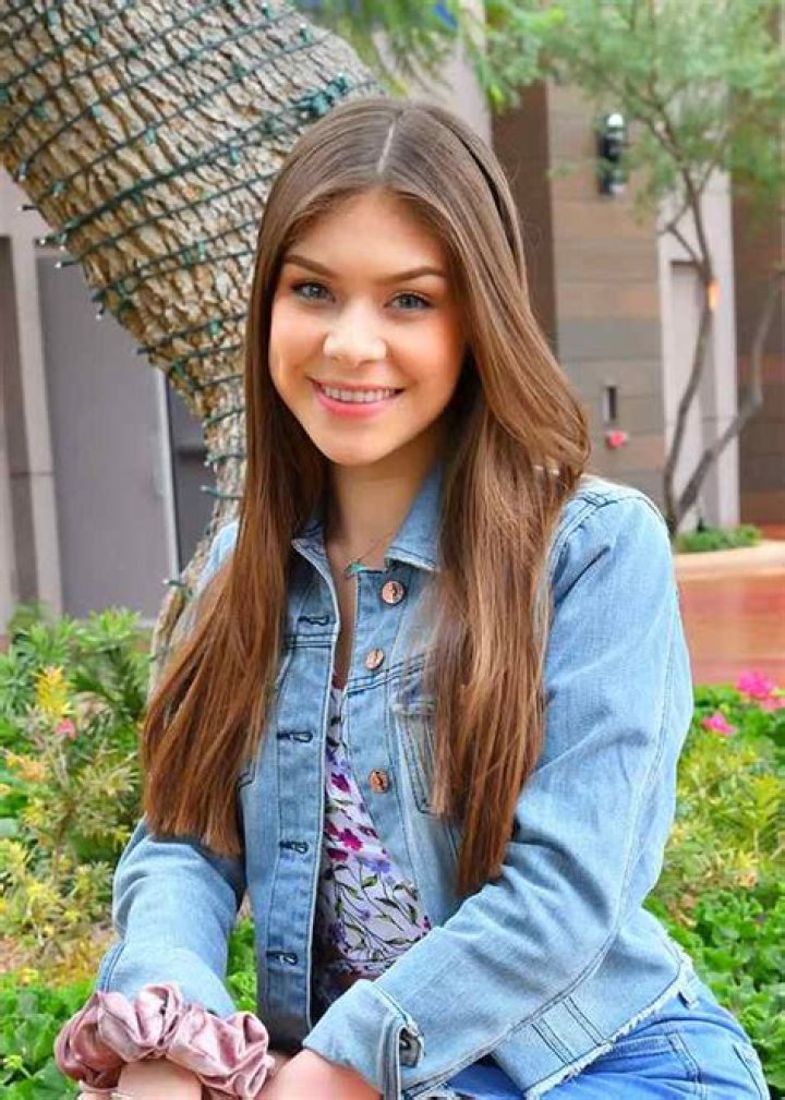 Julia Dominczak Wiki, Biography, Age, Height, Boyfriend