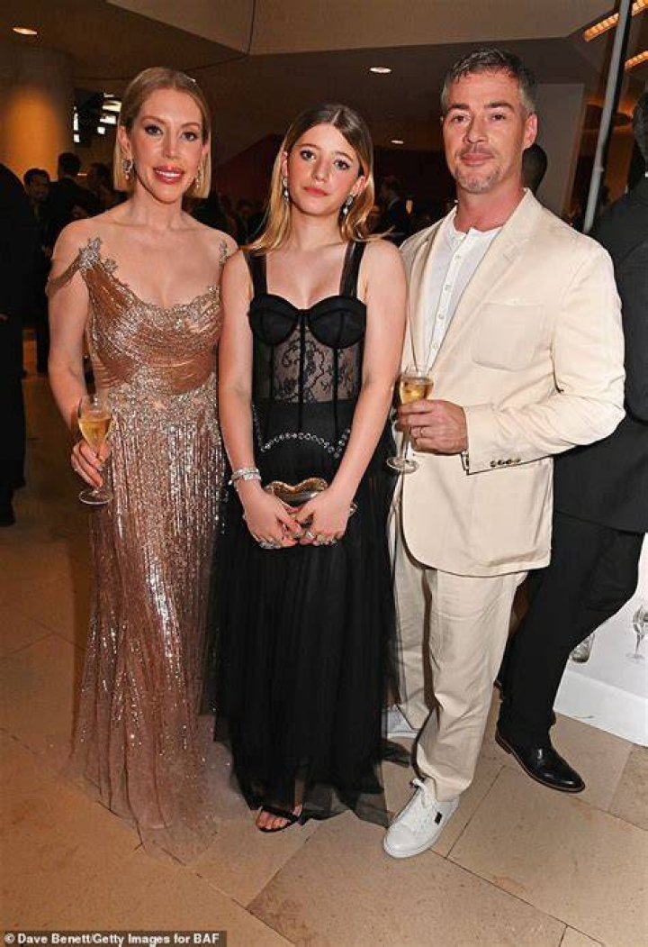 Katherine Ryan Parents: Meet Julia McCarthy, Finbarr Ryan