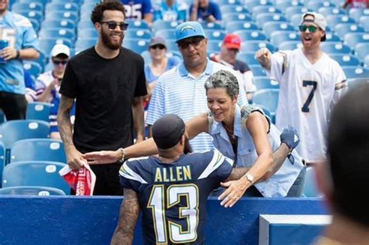 Keenan Allen Parents: Meet Dorie Maynard-Lang, Keith Allen