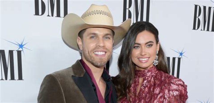 Kelli Seymour Age: Bio, Wiki, Instagram Facts on Dustin Lynch Girlfriend