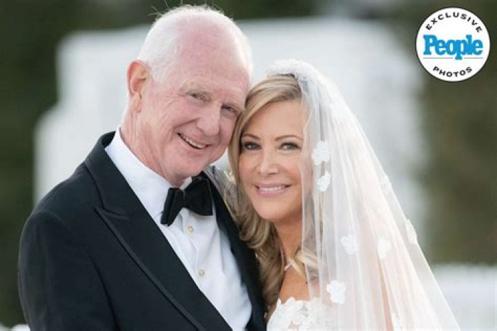 Kym Douglas Wikipedia and Net Worth- Is Jerry Douglas Wife Married?