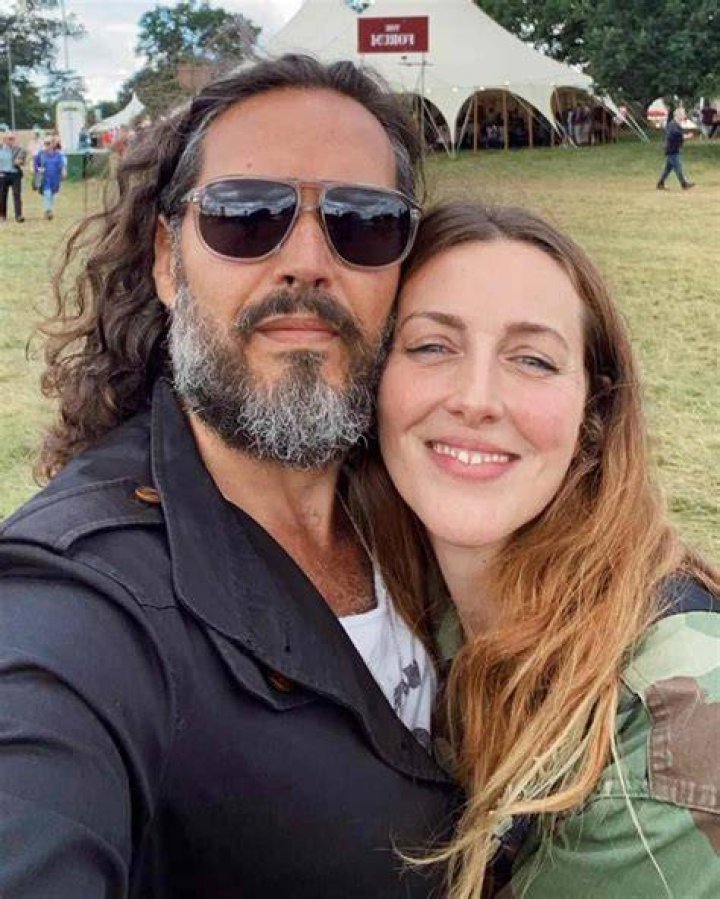 Laura Gallacher Biography; Net Worth, Age, Height, Kids And Movies Of Russell Brand’s Wife