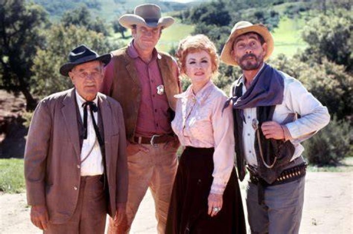 Lauri Peters Bio, Wiki, Age, Height, Husband, Children, Movies, Broadway, Gunsmoke, and Net Worth