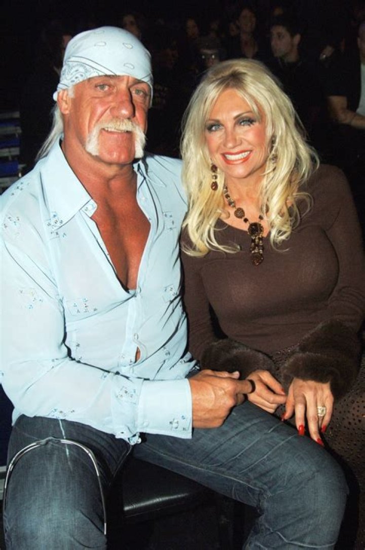 Linda Hogan Husband, Net Worth, Wedding, Young, Now