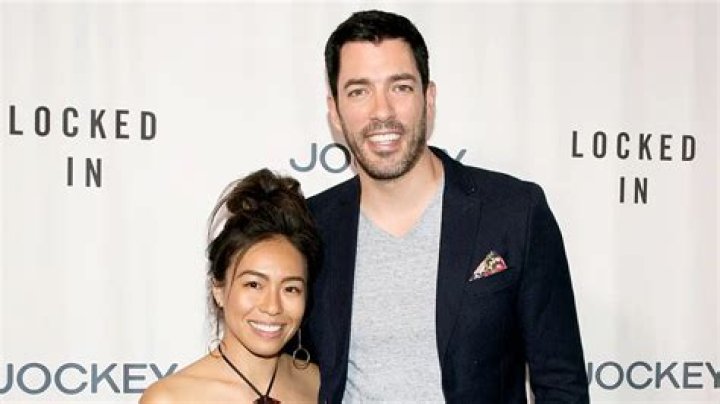 Linda Phan Net Worth: Bio, Wiki, Age, Height, Family, and Drew Scott