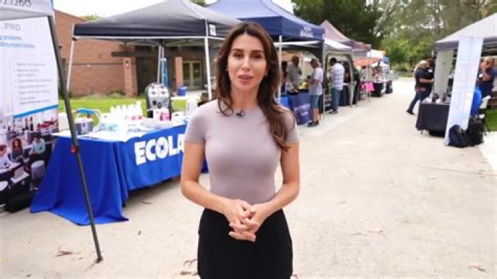 Lindsey Pena Bio, Age, Height, Family, Husband, Kids, 10News, Networth