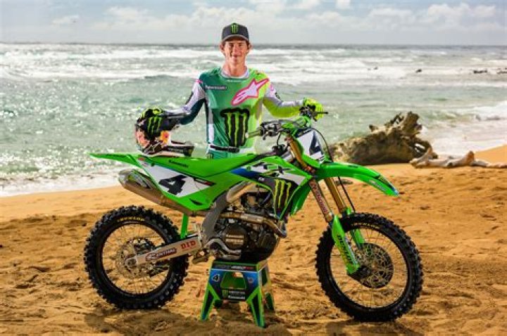 Maddie Salute Age, Wiki, Biography, Height and Instagram: Is She Dating Chase Sexton?
