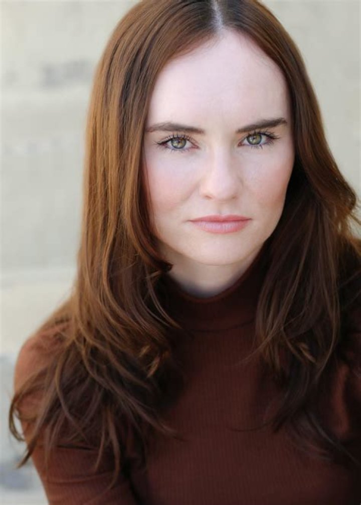 Madeline Carroll: Single, net worth, tattoos, smoking & body measurements
