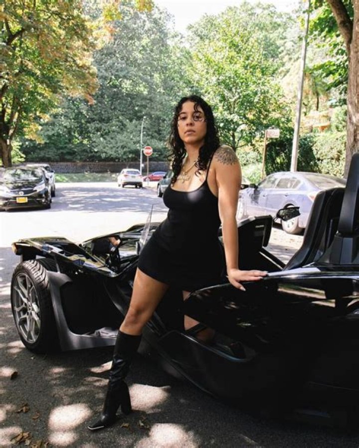 Maleni Cruz Age, Wiki, Net worth, Biography, Height, Boyfriend Girlfriend