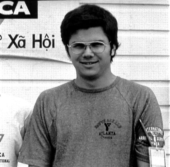 Mark David Chapman Age, Height, Nationality, Motive