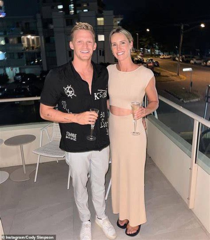 Marloes Stevens Age and Instagram: Cody Simpson Girlfriend