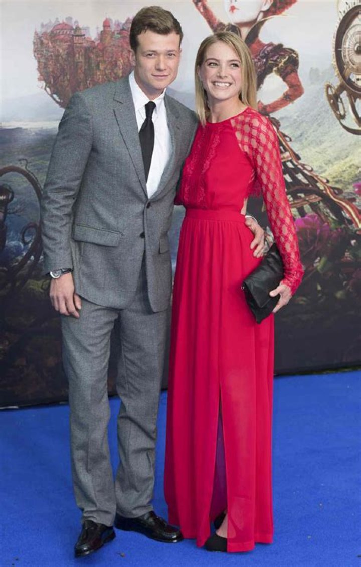 Meet Actor Ed Speleers Family On Instagram And Explor His Wife And Net Worth