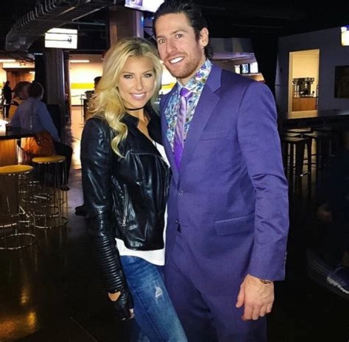 Melanie Collins Age Difference With Alex Rodriguez, What is Her Net Worth?