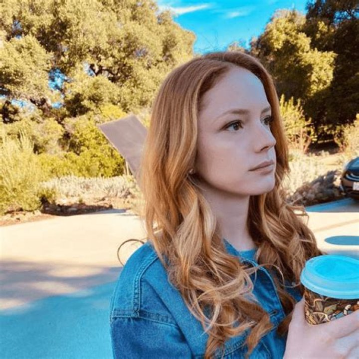 Mia Topalian