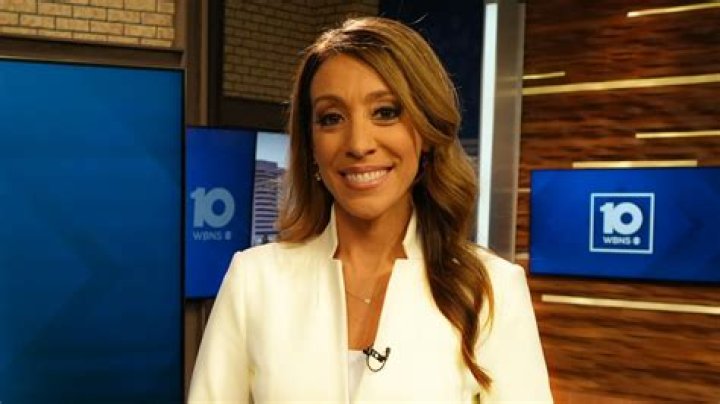 Mike Davis Meteorologist Bio, Wiki, Age, Wife (Tama Davis), Children, Family, Married, Salary, Net Worth, WBNS-10TV, Columbus, Ohio and Instagram