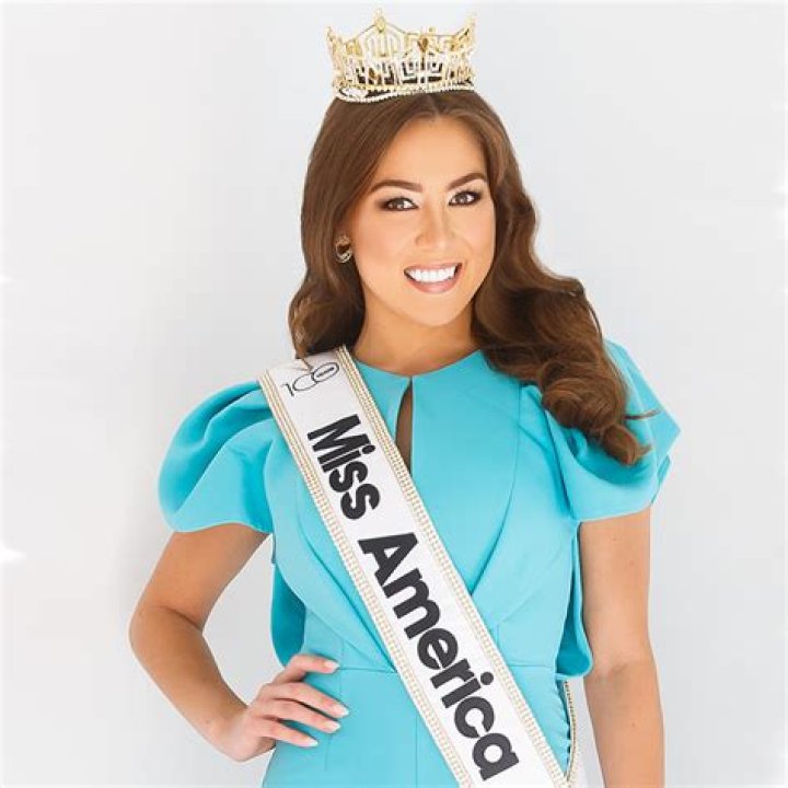 Miss Alaska: Emma Broyles Wikipedia, Age, Parents, Asian, And Race Of Miss America