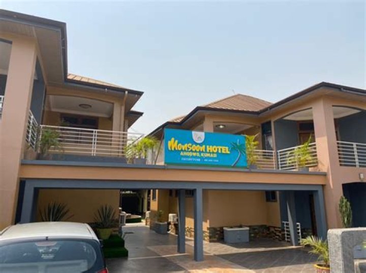 Monarch Hotel, Medina Estates, Ghana