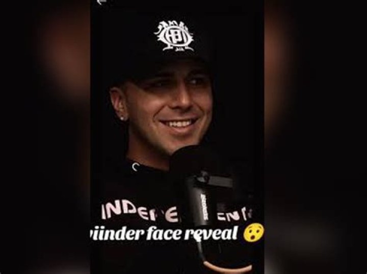 Musical Artist Cryaotic Reddit: Wiki and Face Revealed