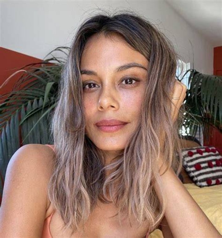 Nathalie Kelley | Bio, Age, Net Worth, Relationship, Career