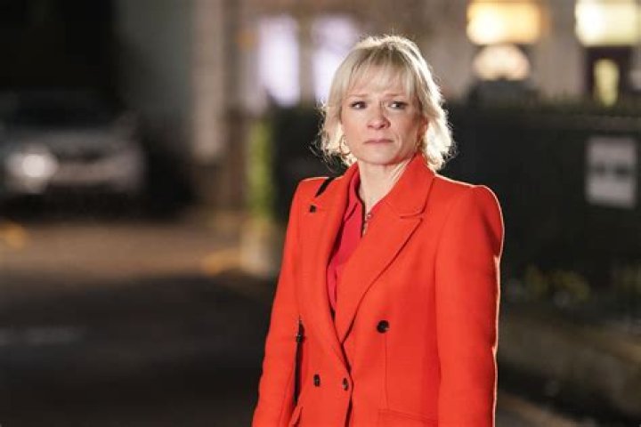 Nicola Cowper : 10 Facts on EastEnders Actress