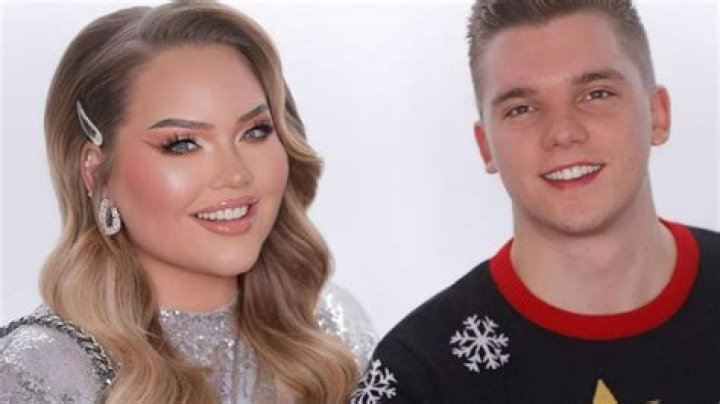 Nikkie Tutorials Boyfriend: Age, Wiki, Biography, Transgender, Height, Weight, Net Worth, Fiancé