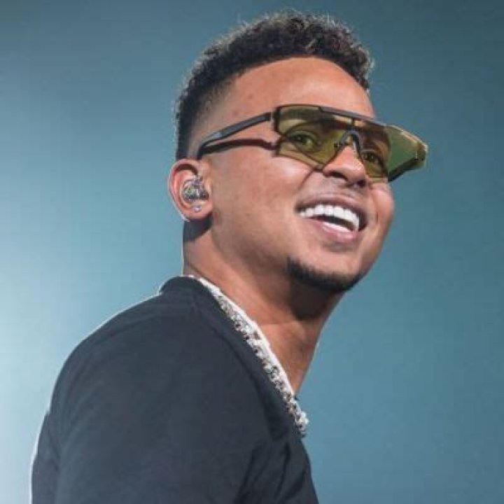 Ozuna- Wiki, Age, Height, Wife, Net Worth, Ethnicity