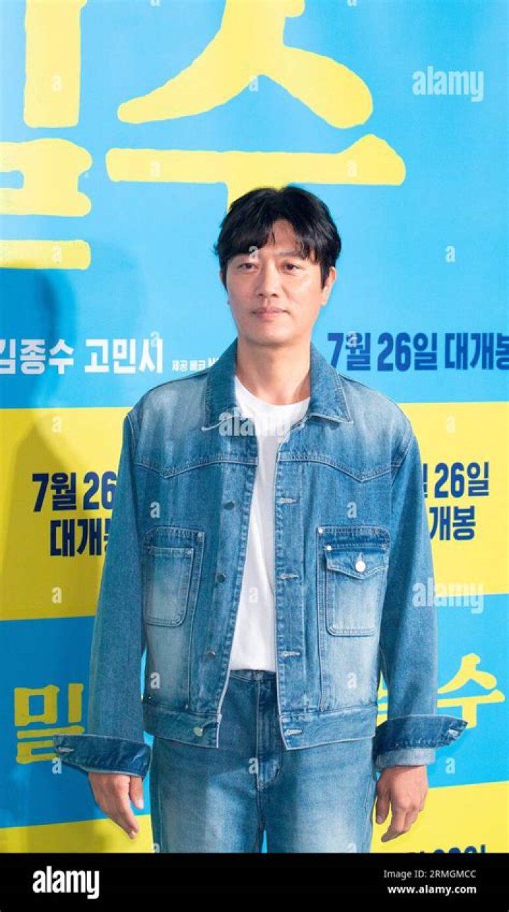 Park Hee-soon (Actor) Wiki, Biography, Age, Height, Weight, Awards, Wife, Net Worth, Movies, Facts