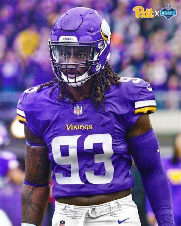 Patrick Jones II Contract, Salary, Net Worth, NFL Draft, 40 Time, Scouting Report