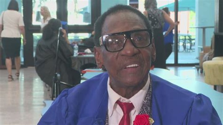 PJ Dozier Age, Wikipedia, Biography, Children, Salary, Net Worth, Parents.