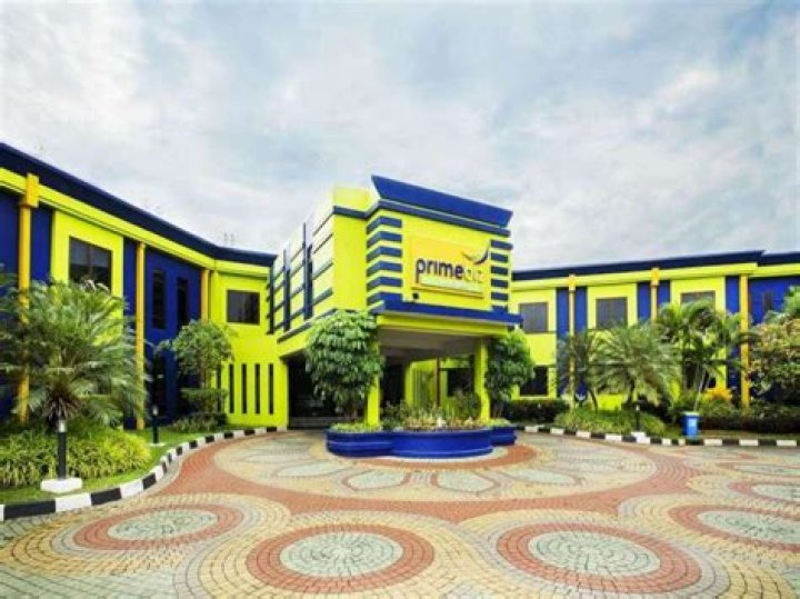 PrimeBiz Hotel Karawang, Cikampek, Indonesia
