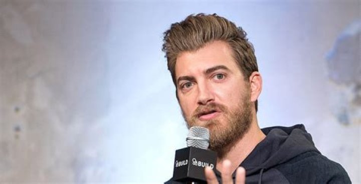 Rhett James McLaughlin’s Net Worth, Age, Wife, Wiki