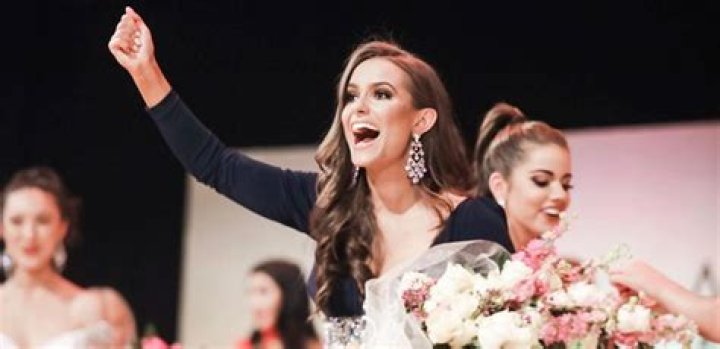 Roby Sobieski (Bachelorette) Wiki, Magician, Ethnicity, Age, Girlfriend, Height, Family, Sister, Princeton, Nationality, Instagram