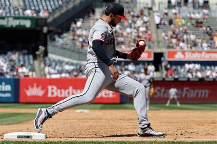 Ryan McMahon (baseball)