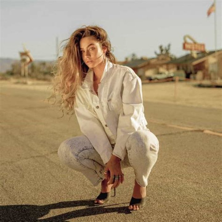 Sommer Ray Bio, Wiki Age, Height, Eduction,Family, Dating, Career and Net Worth