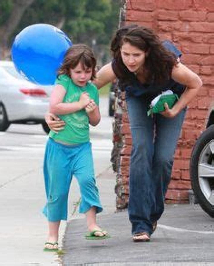 Sophie Rubin Boyfriend: Age, Height, Bio Facts on Julia Ormond’s daughter
