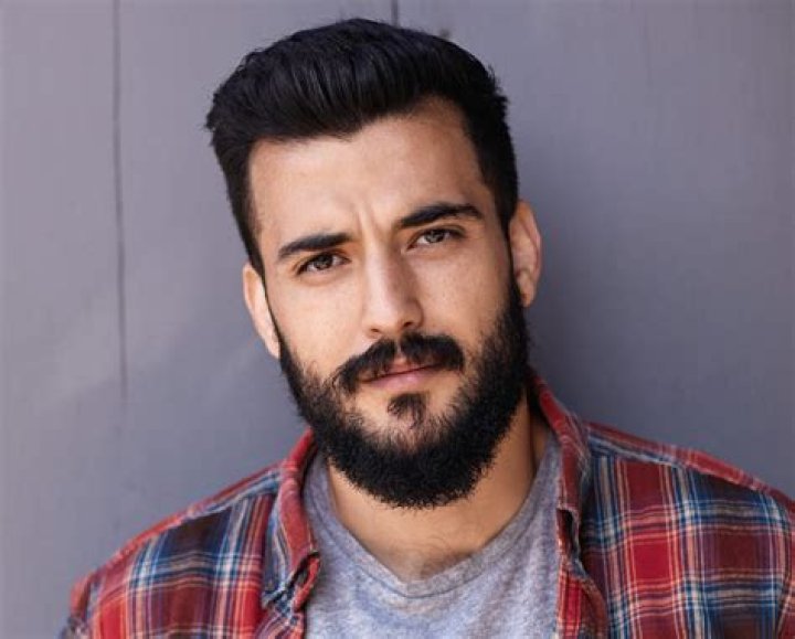 Stateless Phoenix Raei: Age, Wiki, Biography, Ethnicity, Wife, Net Worth