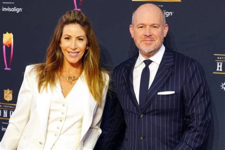 Suzy Shuster – Biography And Profile Of Rich Eisen’s Wife