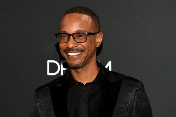Tevin Campbell: dating, net worth, tattoos, smoking & body facts