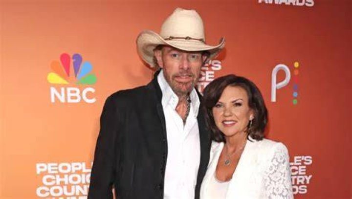 Toby Keith Bio, Net Worth, Wife, Family, Age, Facts, Songs, Height
