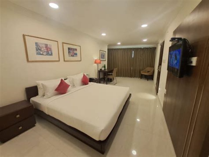 Treebo Trend Pechis Castle – Hotel, Nungambakkam Chennai, Chetput, India