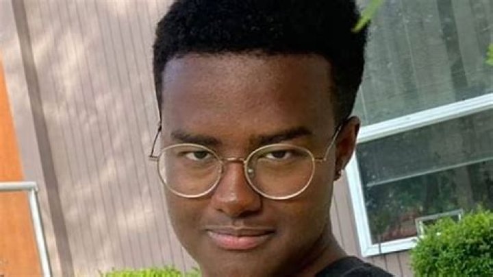 Twomad Wiki, Biography, Age, Net Worth, Salary, Height, Dating